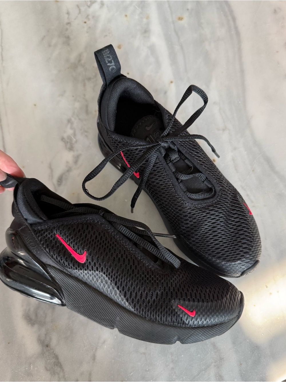 Nike Kids Black Air 270 size 2Y
